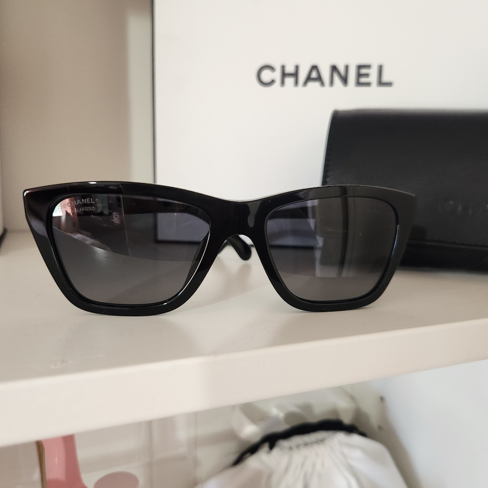 Chanel Polarized Rectangle Sunglasses 5442